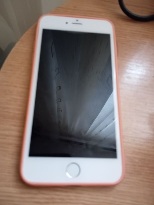 Vând iPhone 6 plus