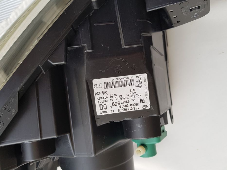 Faruri  Led stânga/dreapta Vivaro,Trafic,Primastar,Talento 1EE01156506