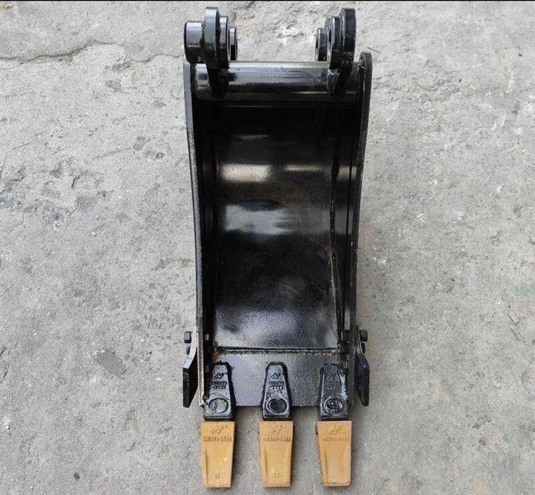 Ковш шириной 400 мм для экскаватора-погрузчика