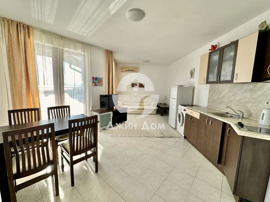 Продава се Двустаен апартамент в Свети Влас - 69 кв.м за 1305 €/кв.м - Снимка #2