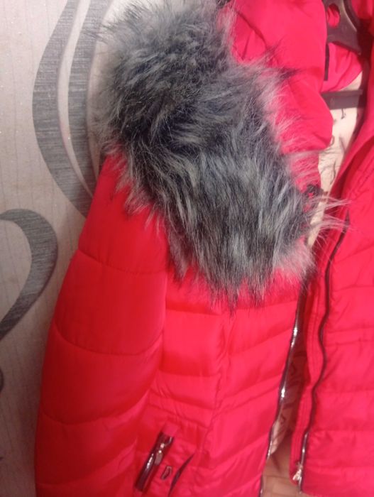 Куртка , пуховик