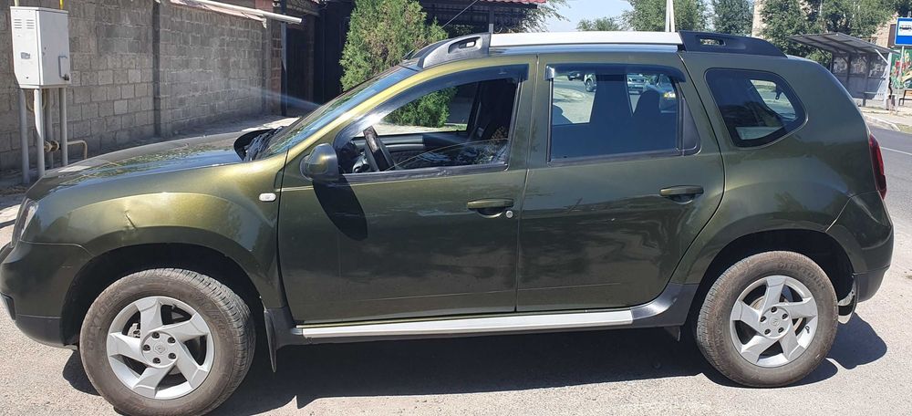 Продам Renault Duster 2015года