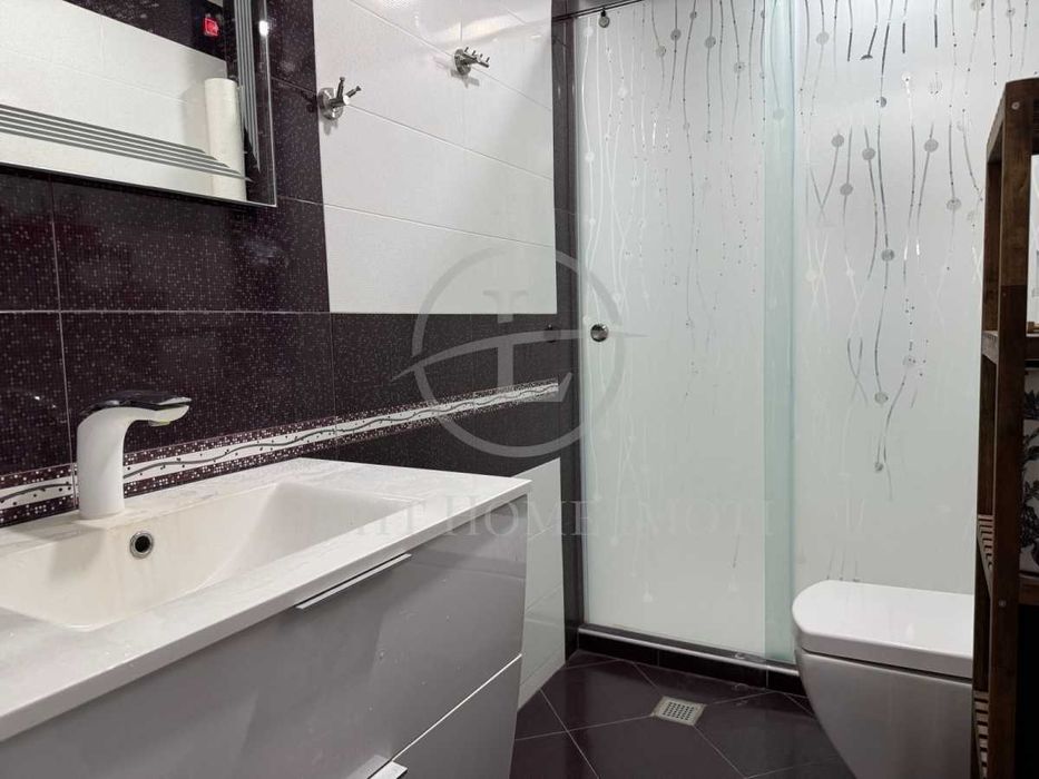 Продава се Тристаен апартамент в Пловдив, Кършияка - 176 кв.м за 2586 €/кв.м - Снимка #12