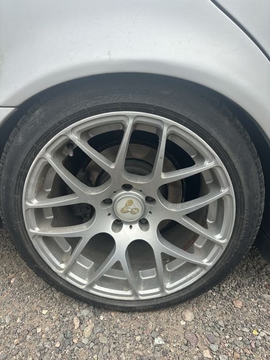 Диски с шинами разноширокие