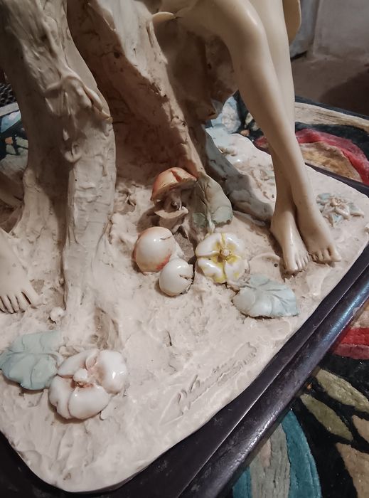 Страхотна Порцеланова Винтидж Настолна Лампа