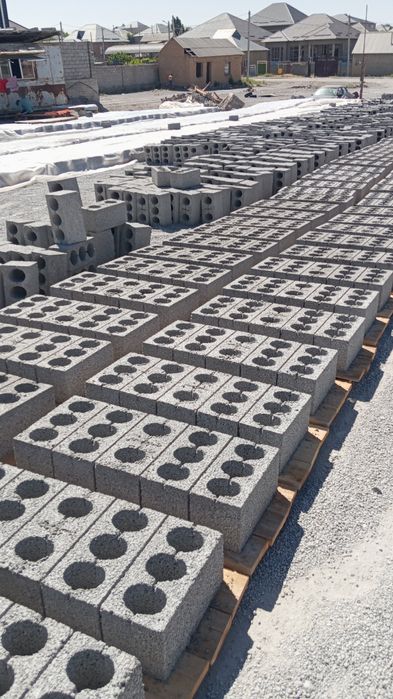 Шлакоблок прессовный