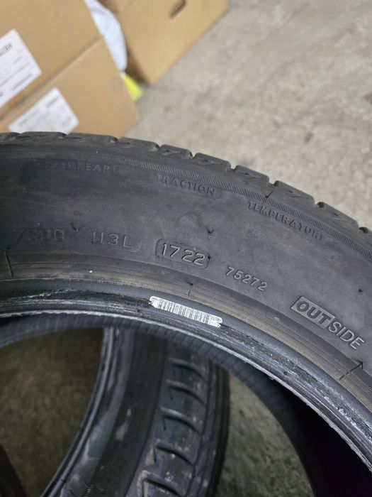 2 Броя 225/55/18 Bridgestone 6,5mm 22dot