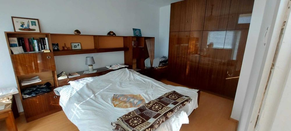 Продава се Тристаен апартамент в Хасково, Център - 100 кв.м за 1030 €/кв.м - Снимка #10