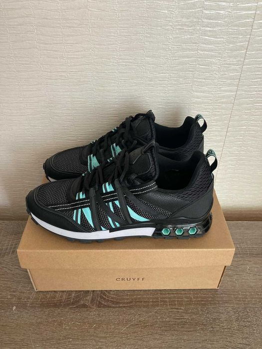 CRUYFF fearia hex tech  НОМЕР-44-45 НОВИ