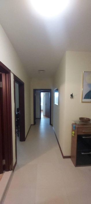 Дава се под наем Четиристаен апартамент в София, Манастирски ливади - 181 кв.м за 1500 € - Снимка #8