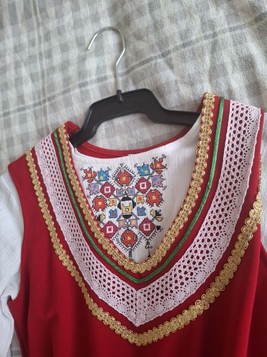 Носия за момиче 128