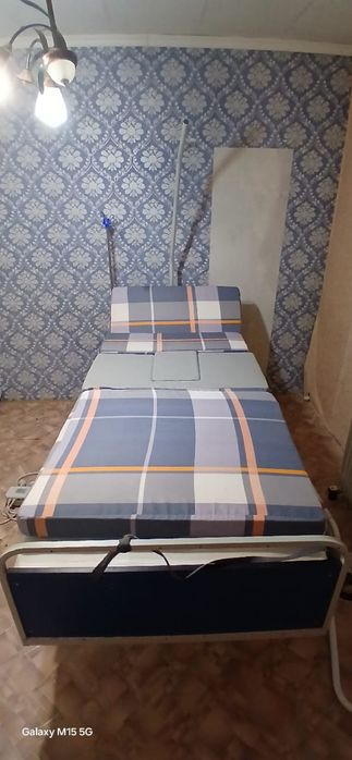 Медицинская кровать