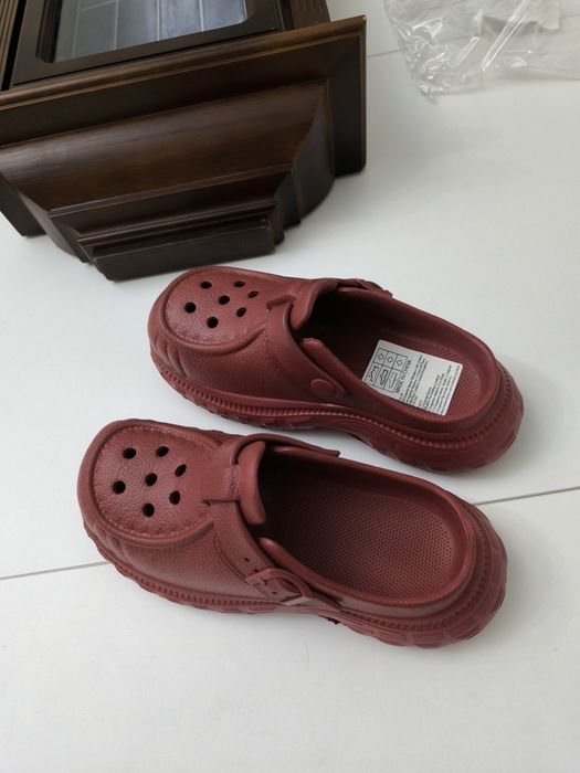 Продам новые сабо