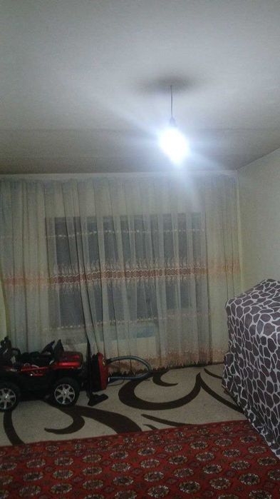 Оруджев мактаб йонида 2 хонали квартира сотилади