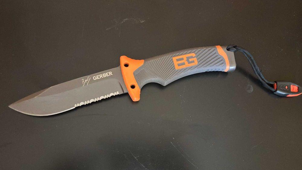 Cuțit de supraviețuire Gerber Bear Grylls Ultimate