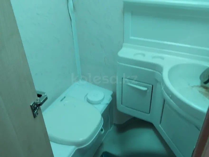 Дом на колесах  хорошое состояние