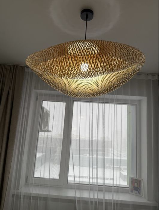 Продаю люстру