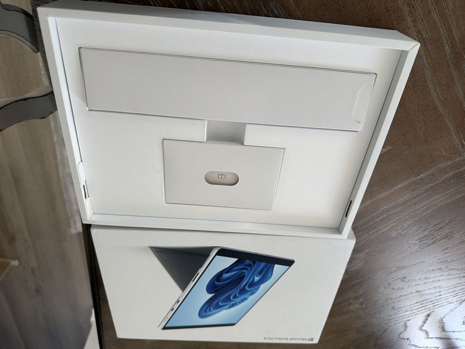 Microsoft Surface Pro 8