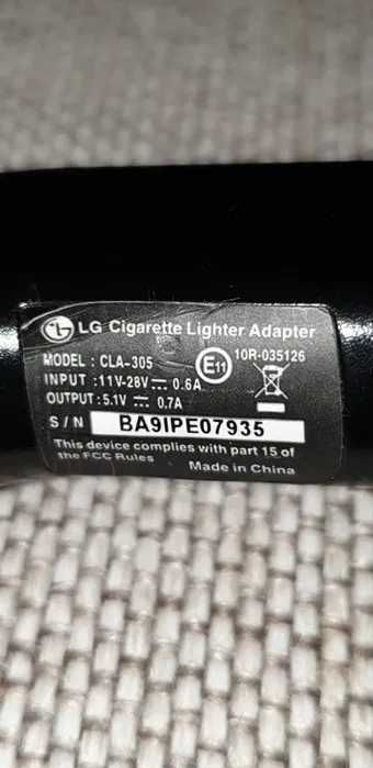 Incarcator auto original LG