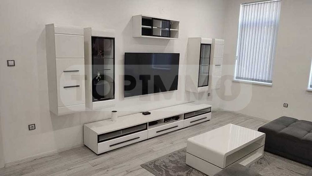 Етаж от къща под наем с централна локация