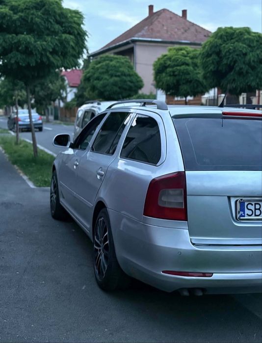 Vând Skoda Octavia 2 Facelift