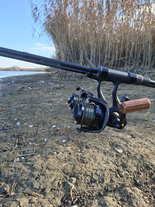 Vând set pescuit la crap