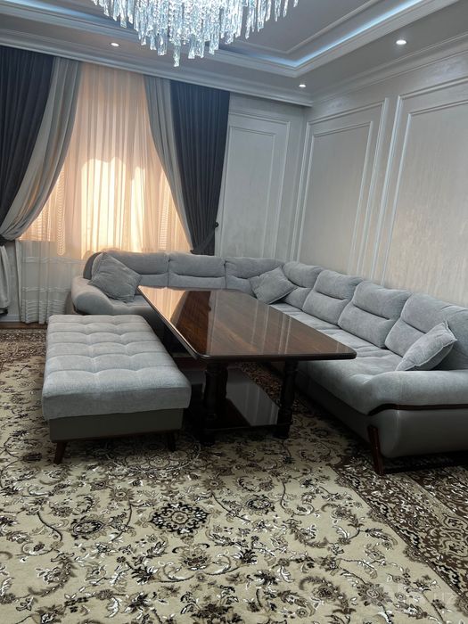 Mehmonxona uchun yumshoq mebel