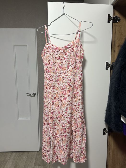 Продаю летние платья