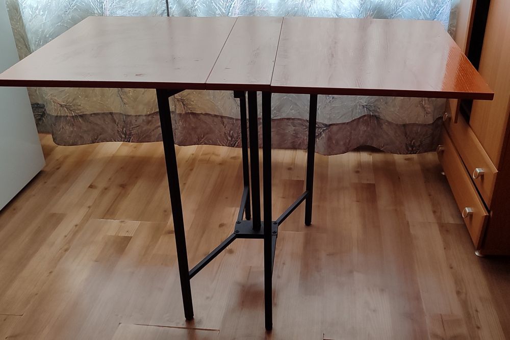 Стол обеденный 110/60