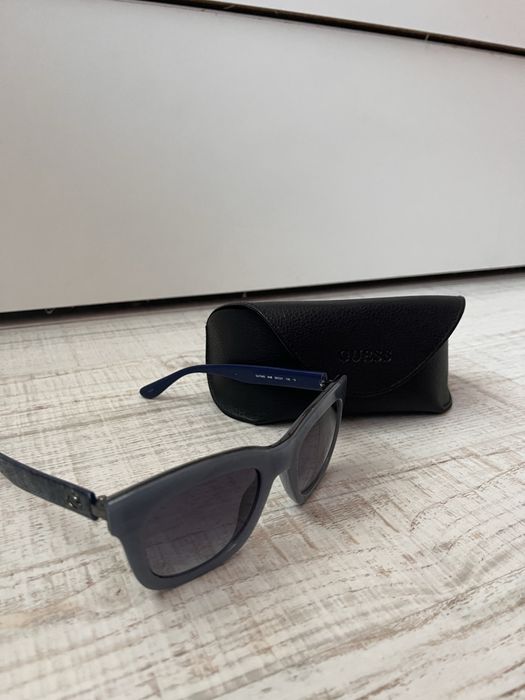 Слънчеви очила Guess