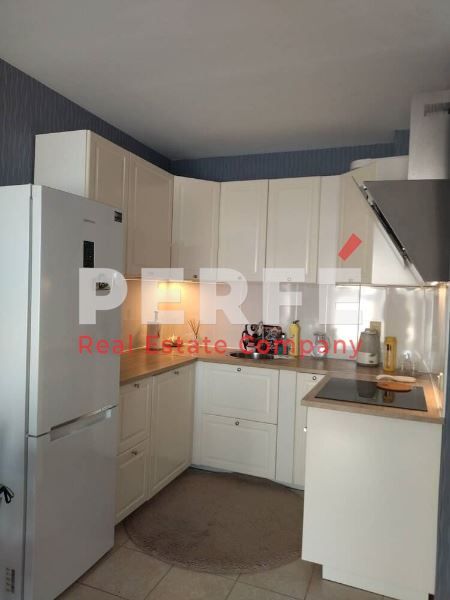 Продава се Двустаен апартамент в Поморие - 70 кв.м за 1185 €/кв.м - Снимка #3