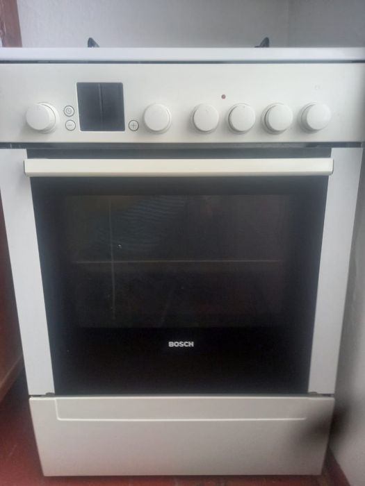 Газовая плита ..