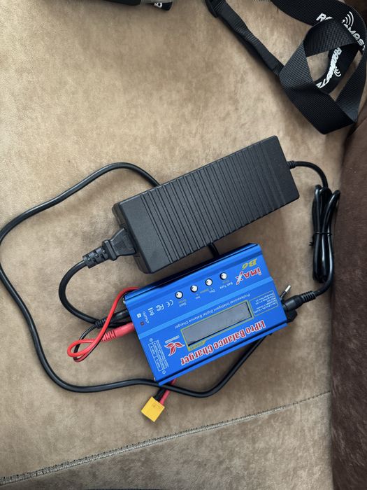 Dronă FPV completă cu toate accesoriile