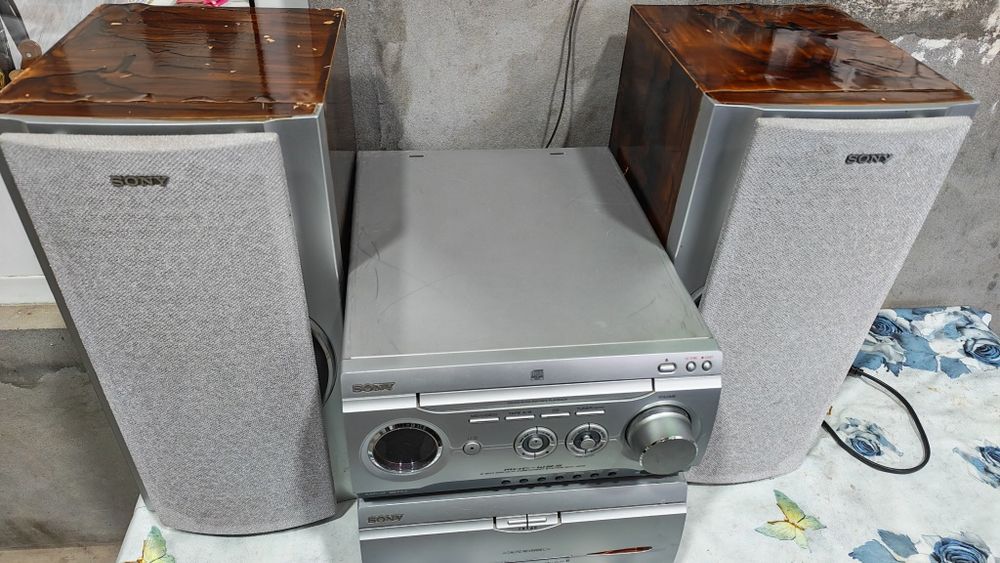Музикалний центр SONY