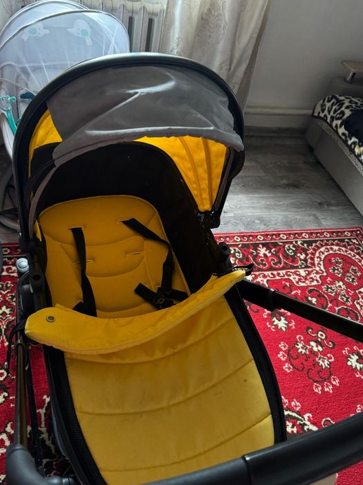 Продам детскую коляску