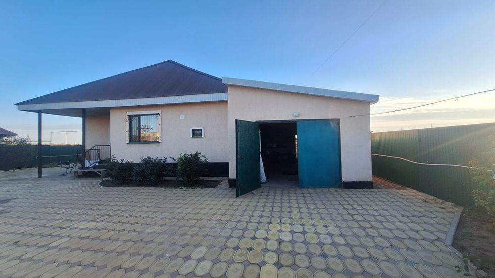 Продам дом 176 кв.м, 3 комнаты