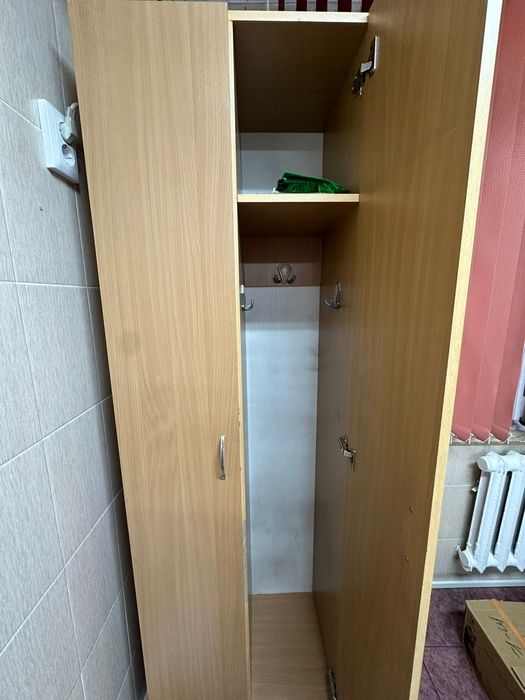 Шкаф б/у в прихожую
