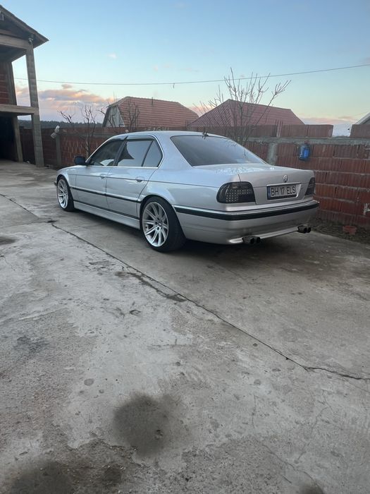 Vănd Bmw e38 730d