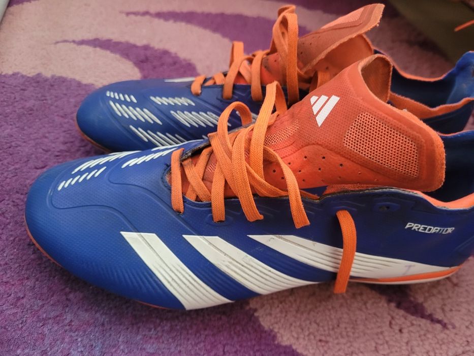 Vind Crampoane Adidas mar 42