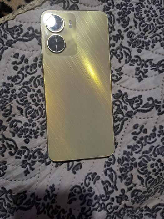 Продам телефон vivo y16 32 гб