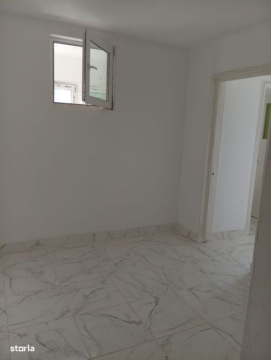 Direct proprietar vand apartament 2 camere , Aleea Lamotesti ,Berceni!