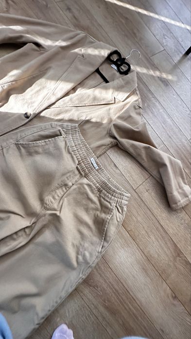 Костюм сако и панталони от oysho