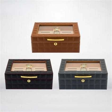 Хумидор, Кедър и кожа, Lubinski, 30-50 пури, Хидрометър и овлажнител