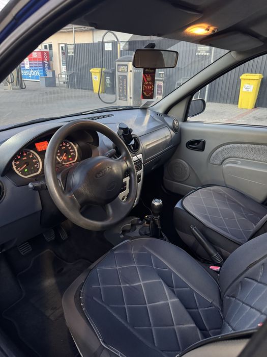 Dacia Logan  1.6 MPI  2006