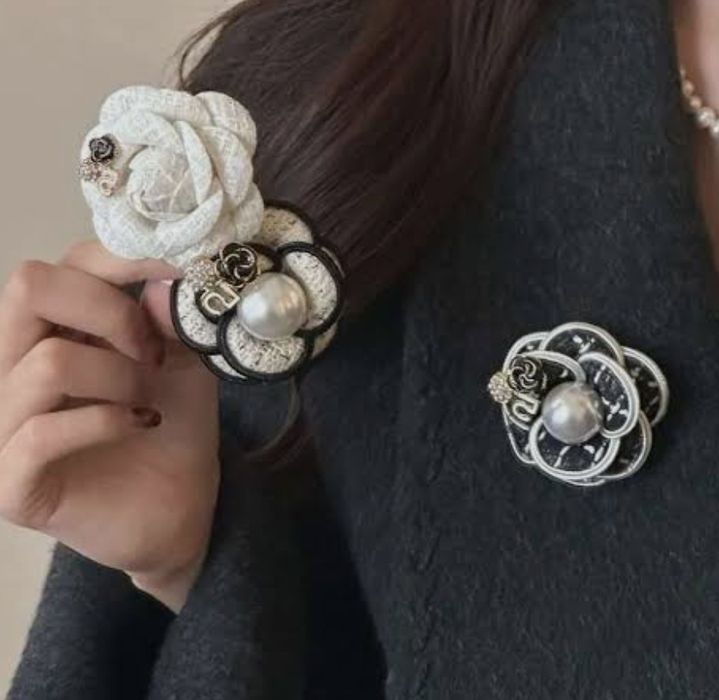 Брошки  калиите на Chanel