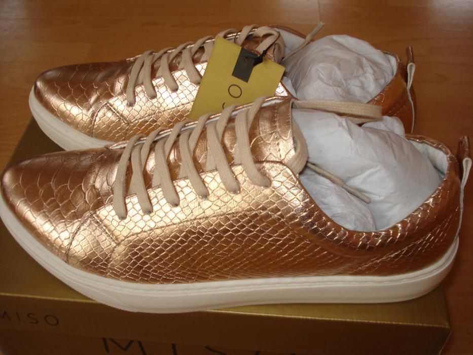 Дамски обувки - нови