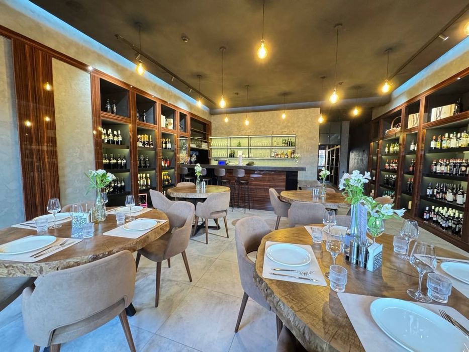 Яккасарай | Parisien - Сдается в аренду помещение вдоль дороги 320м2