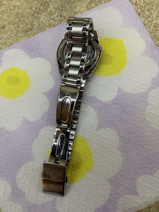 Часовник seiko 5