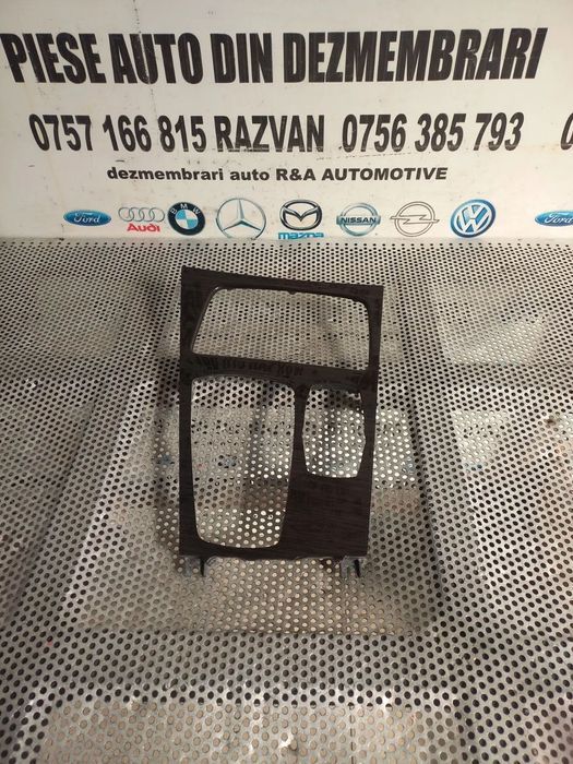 Ornament Trim Consola Centrala Bmw Seria 7 F01 F02 F03 F04 Volan Stanga Lemn Mahon Dezmembrez Bmw S