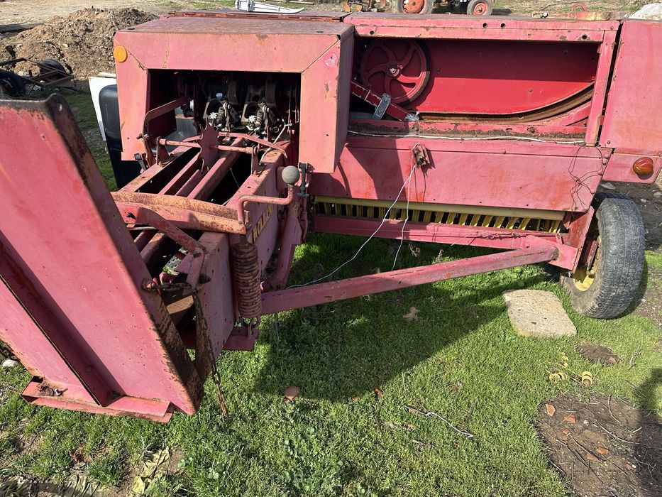 Сламопреса New Holland 276